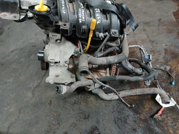 MOTEUR RENAULT ESSENCE - Vue 3